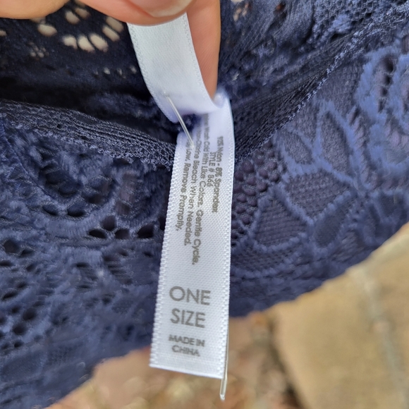 ITZON blue lace crop top size small - Picture 6 of 6